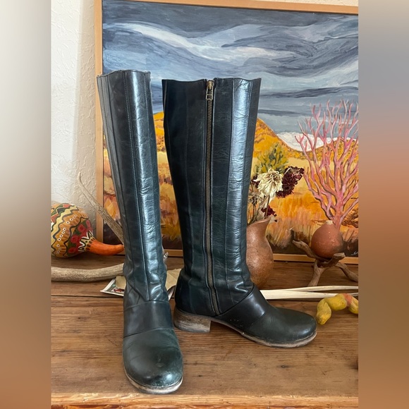 Olukai Kumukahi Black Leather Riding Boots Size 9 - Picture 5 of 6